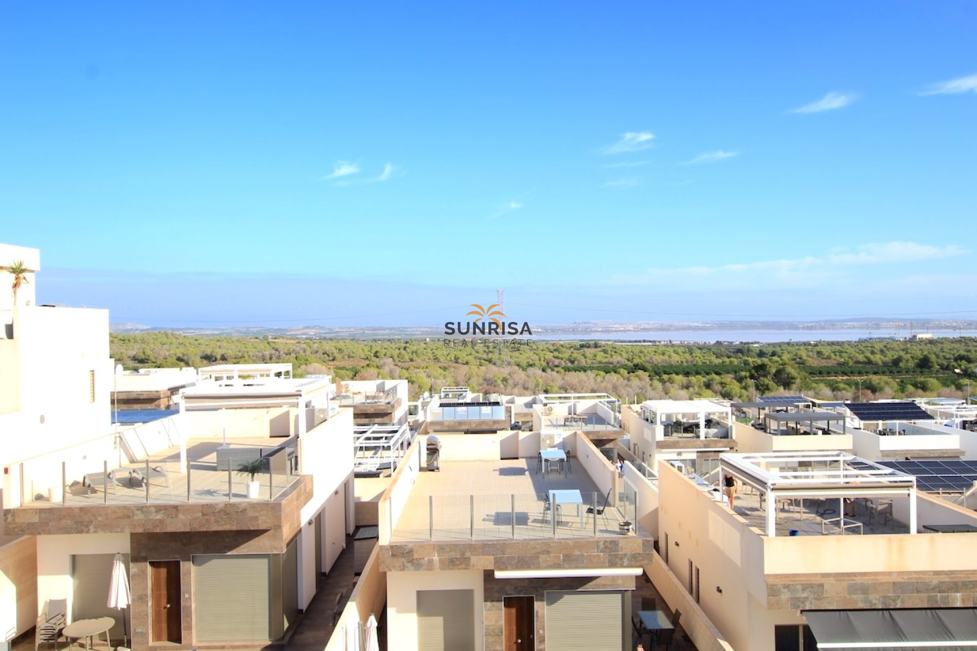 Resale - Villa - Villamartin