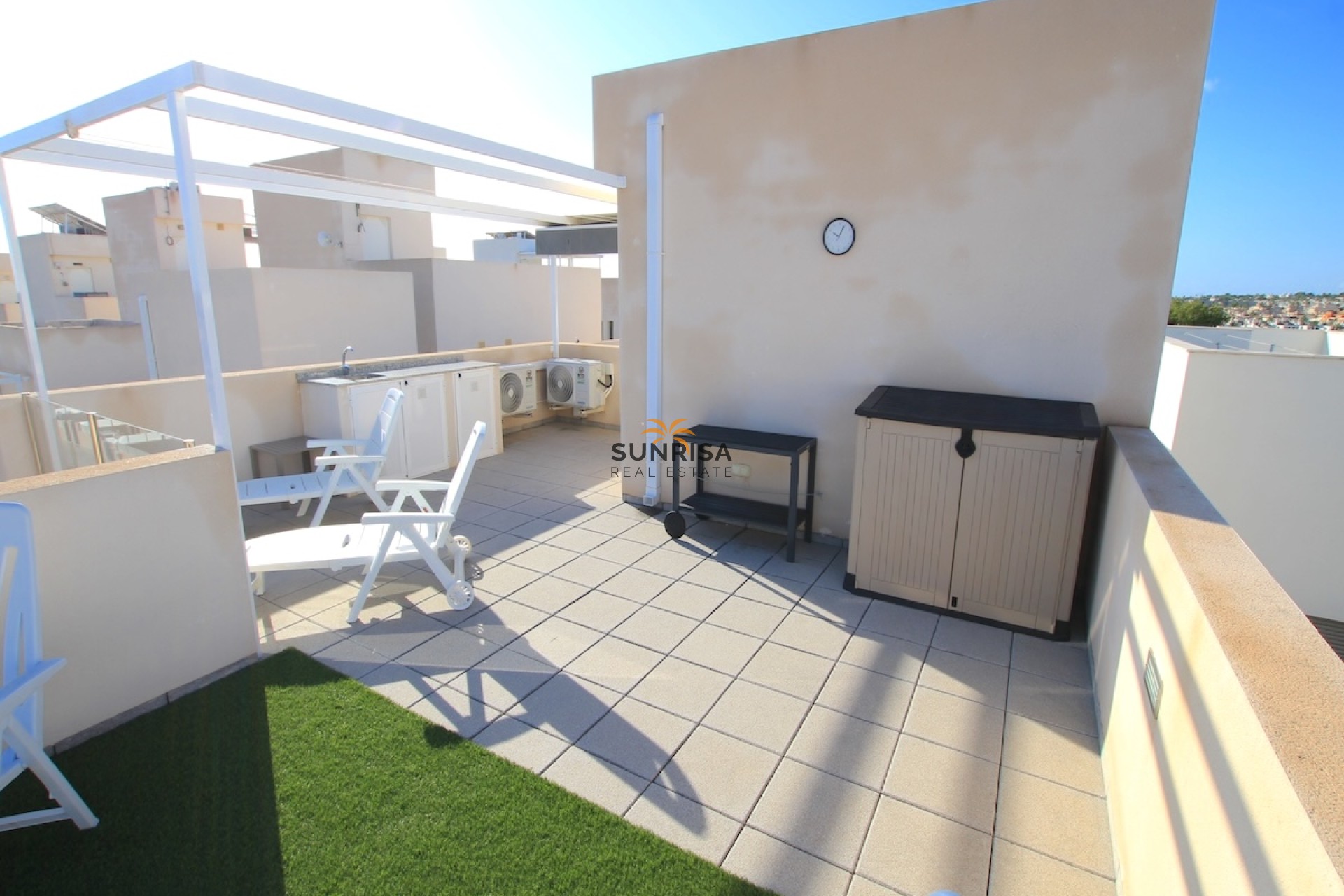 Resale - Villa - Villamartin