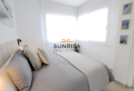 Villa · Herverkoop - Algorfa · La Finca Golf Resort · Alicante · Spanje