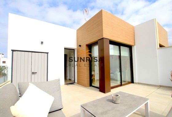 Villa · Herverkoop - Algorfa · La Finca Golf Resort · Alicante · Spanje