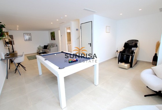 Villa · Herverkoop - Algorfa · La Finca Golf Resort · Alicante · Spanje