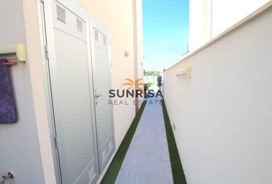 Villa · Herverkoop - Daya Vieja · Alicante · Spanje