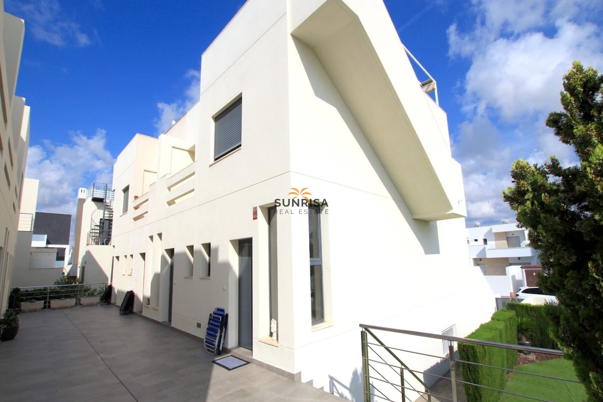 Resale - Townhouse - Benijofar