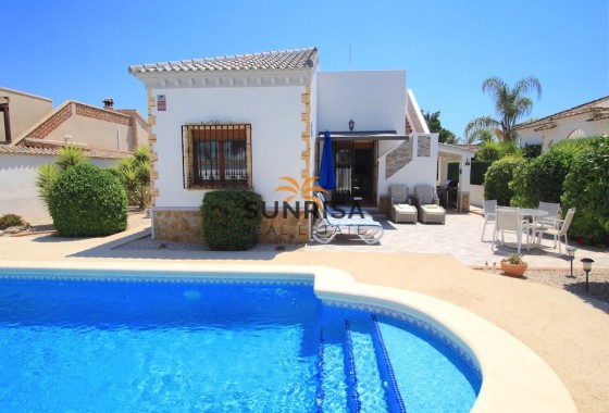 Villa · Herverkoop - Formentera del Segura · Alicante · Spanje