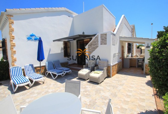 Villa · Herverkoop - Formentera del Segura · Alicante · Spanje