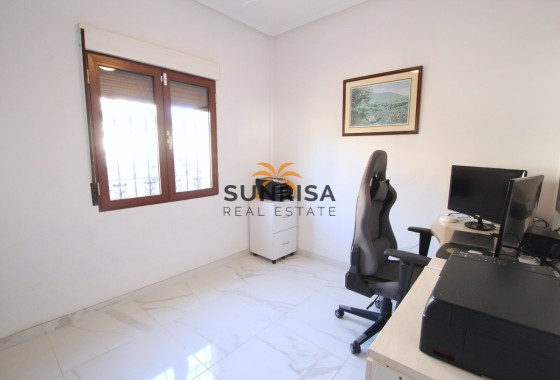 Villa · Herverkoop - Formentera del Segura · Alicante · Spanje