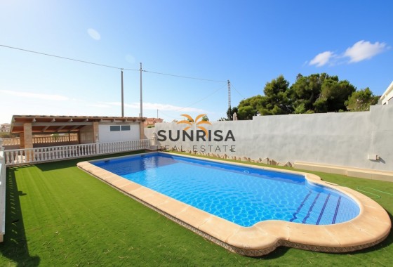 Villa · Reventa - Orihuela Costa · Campoamor · Alicante · España