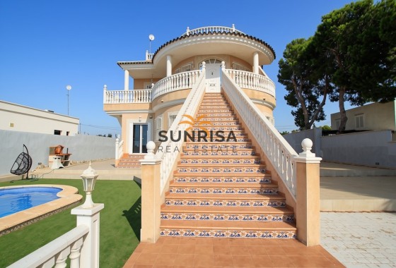 Villa · Reventa - Orihuela Costa · Campoamor · Alicante · España