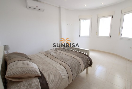 Villa · Reventa - Orihuela Costa · Campoamor · Alicante · España