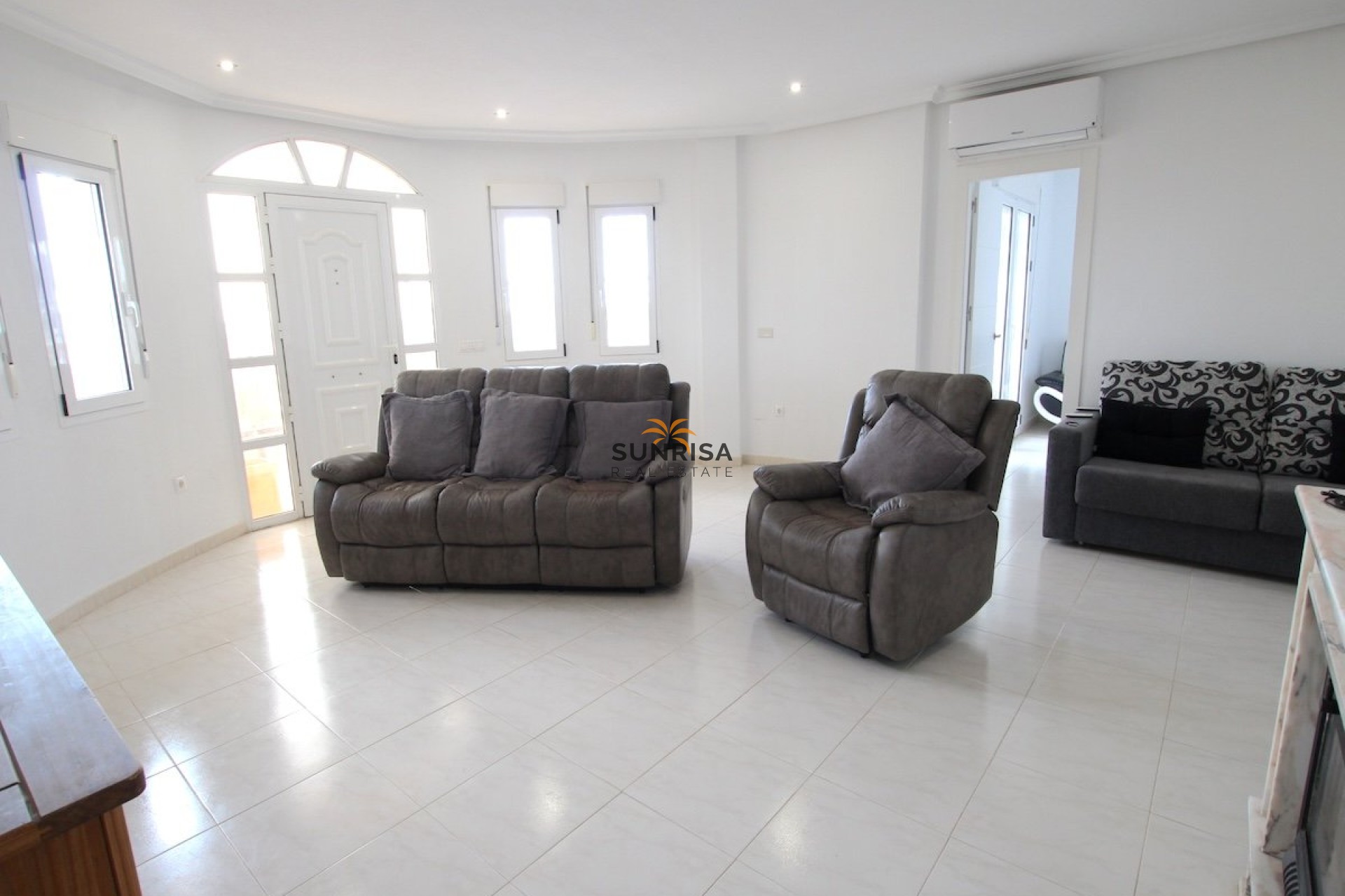 Reventa - Villa - Orihuela Costa