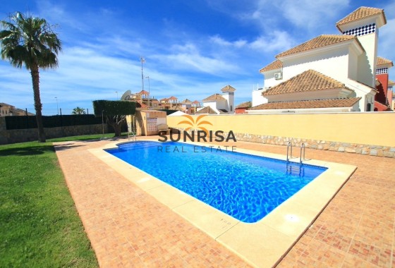 Townhouse · Resale - Villamartin · Alicante · Spain