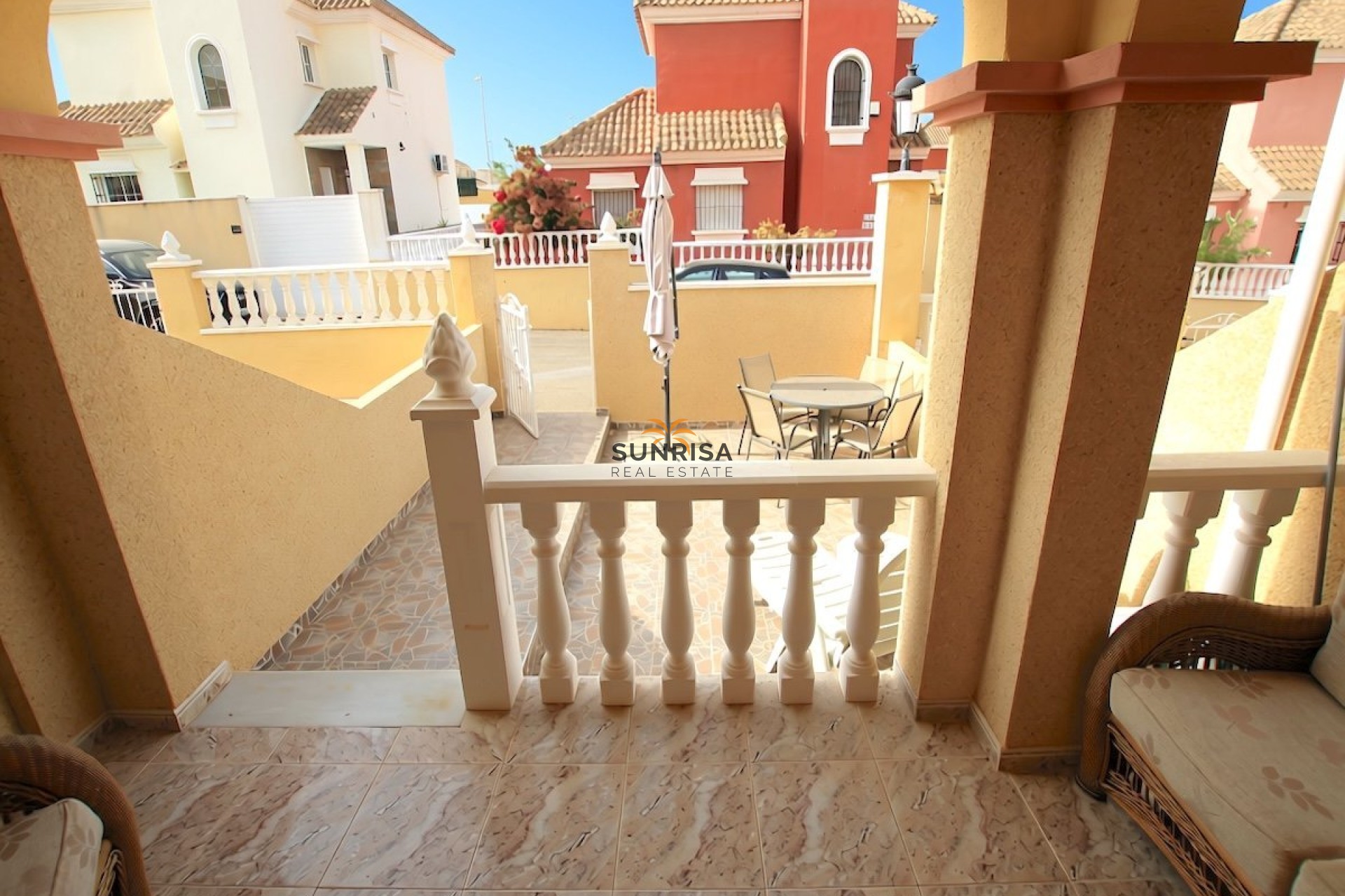 Resale - Townhouse - Villamartin
