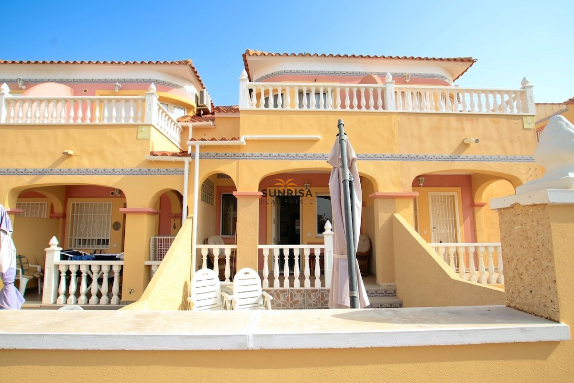 Resale - Townhouse - Villamartin
