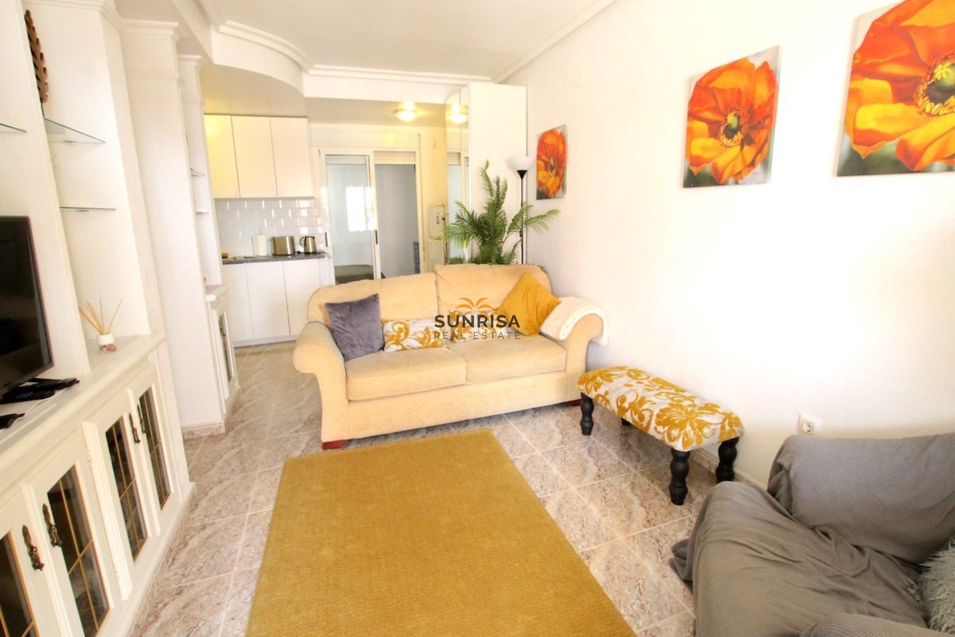 Resale - Townhouse - Villamartin