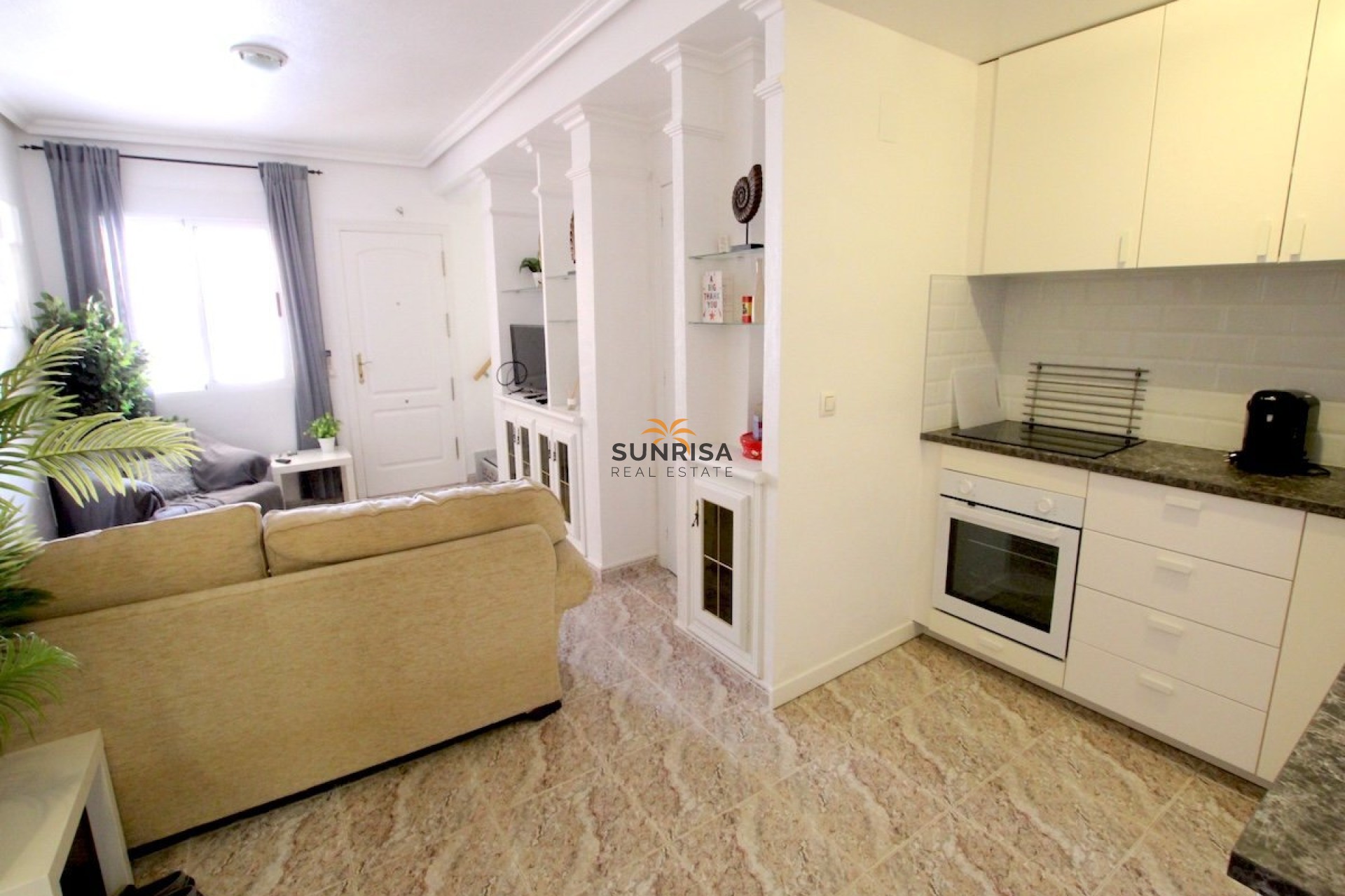 Resale - Townhouse - Villamartin