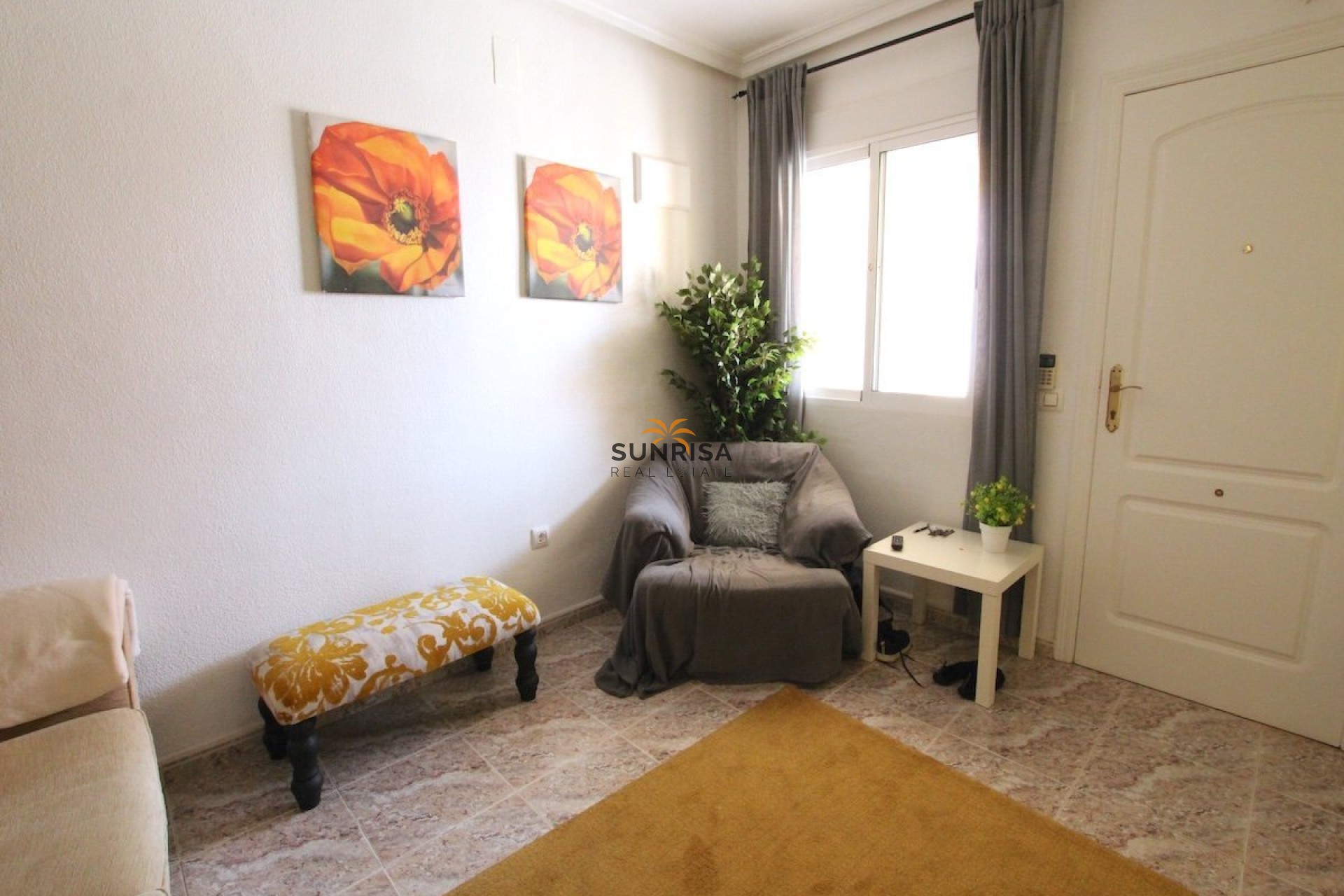 Resale - Townhouse - Villamartin