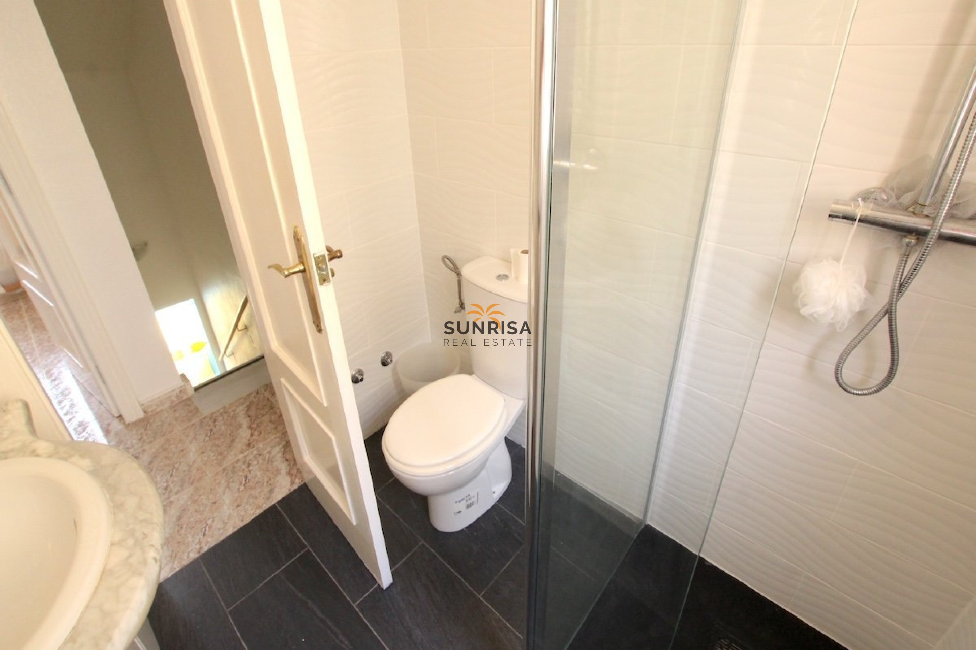 Resale - Townhouse - Villamartin