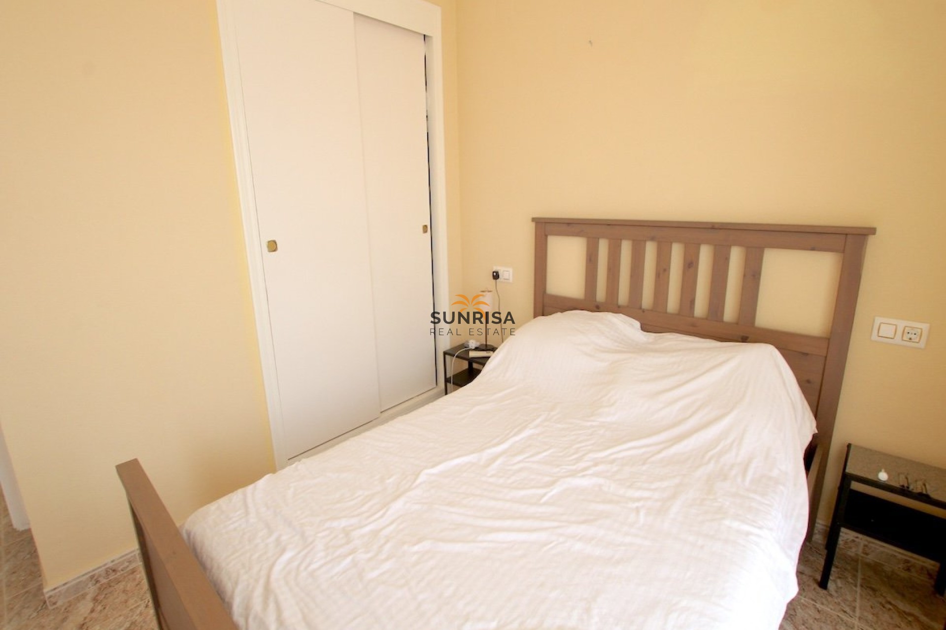 Resale - Townhouse - Villamartin