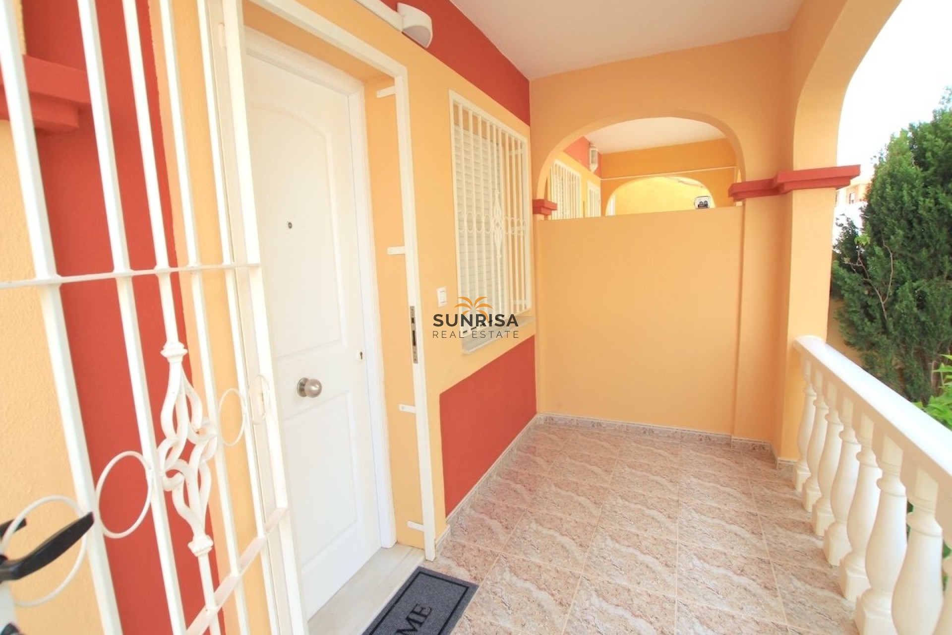 Resale - Townhouse - Villamartin