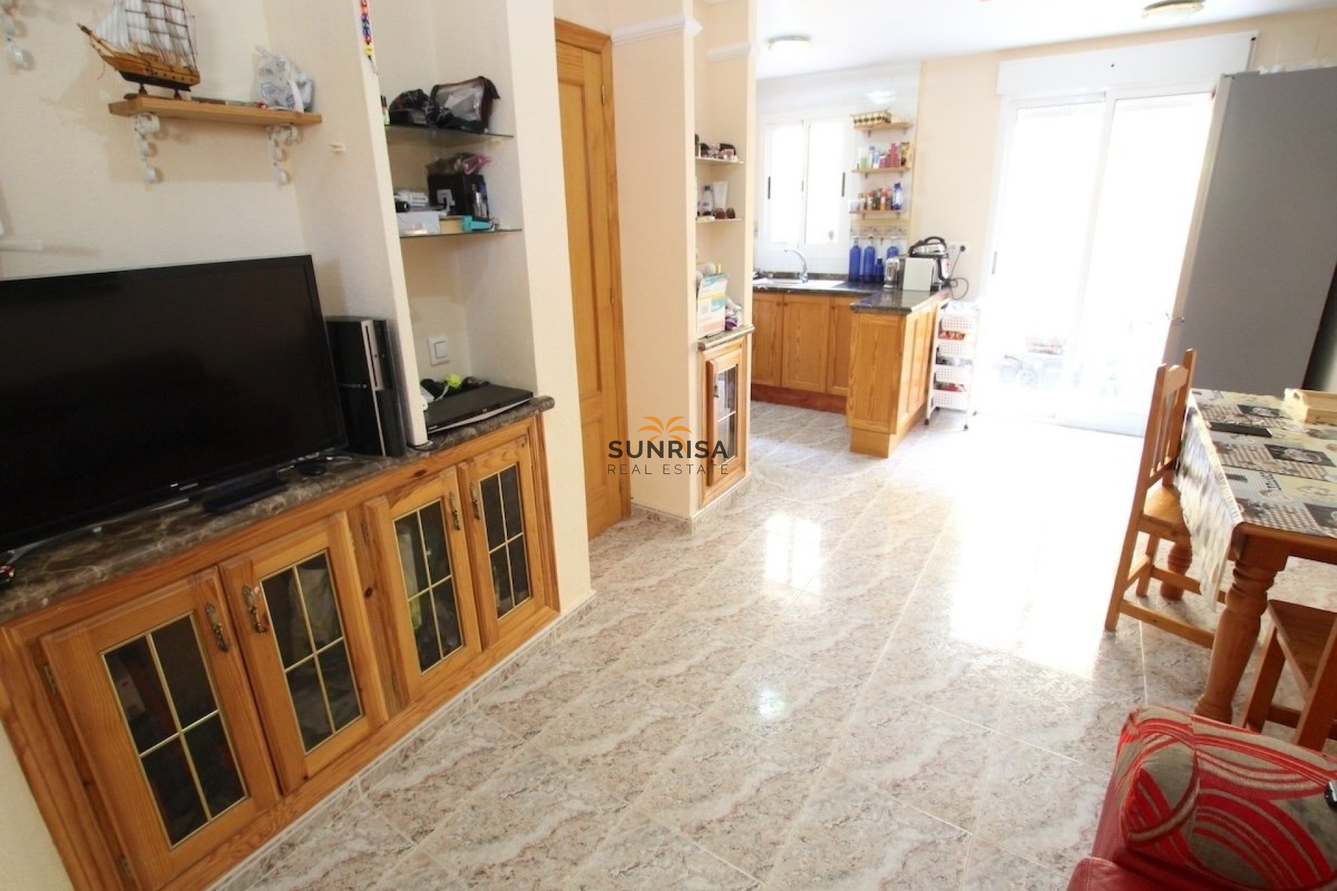Resale - Townhouse - Villamartin