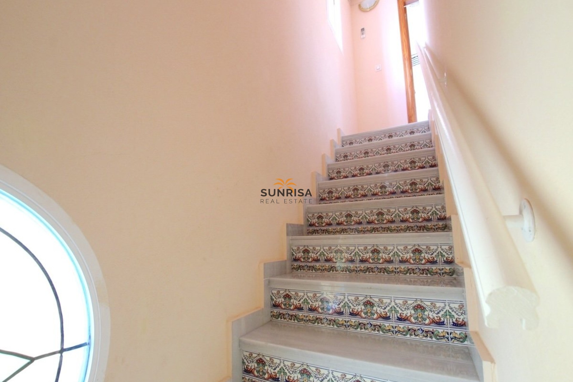 Resale - Townhouse - Villamartin