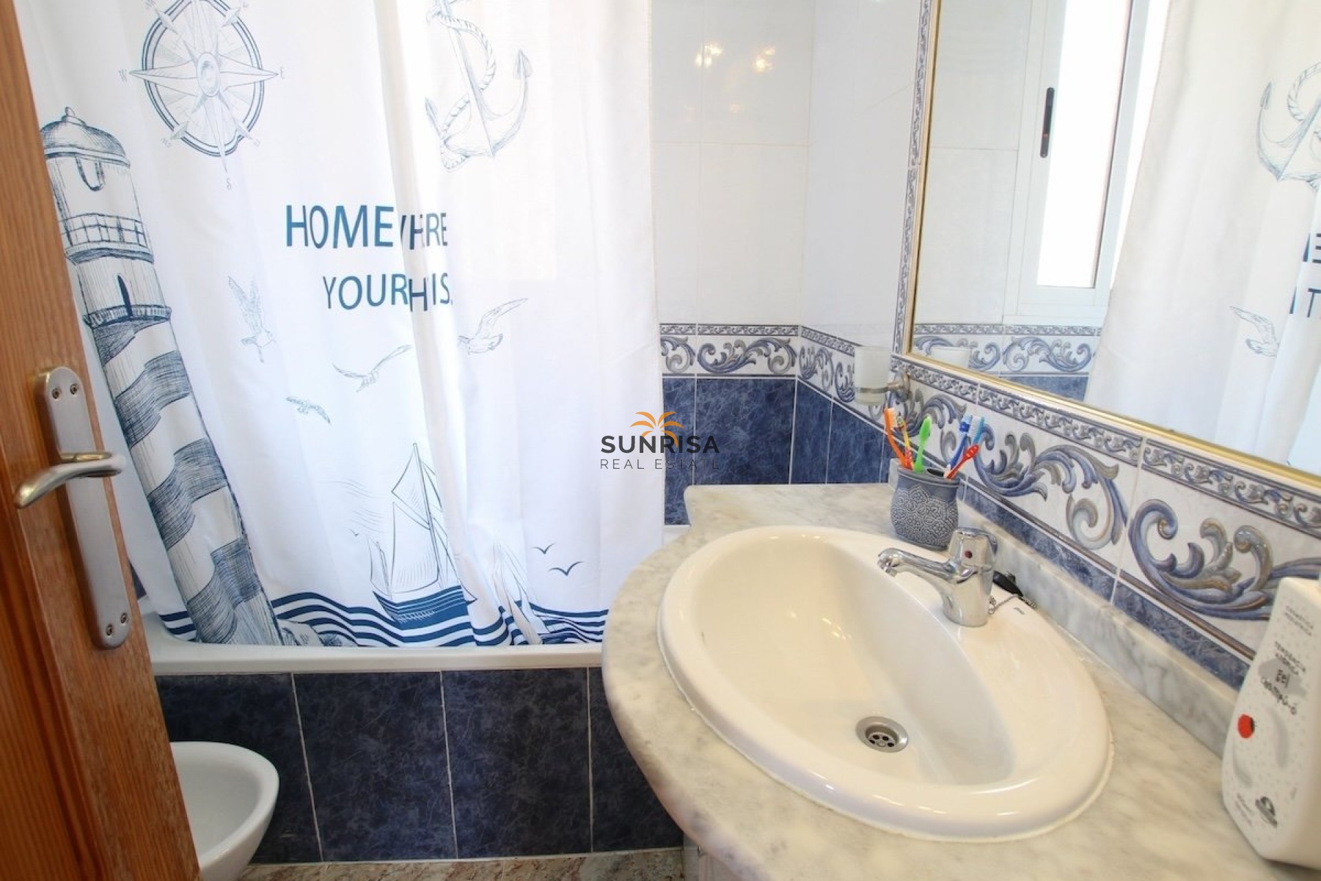Resale - Townhouse - Villamartin