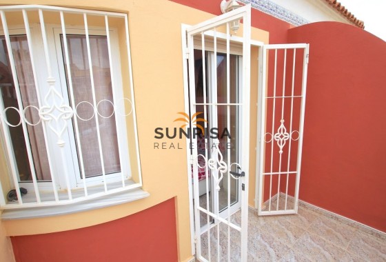Townhouse · Resale - Villamartin · Alicante · Spain