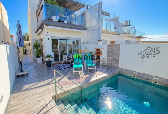 Villa · Herverkoop - Daya Vieja · Alicante · Spanje