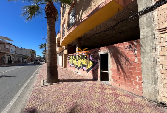 Bedrijfsruimte · Herverkoop - Jacarilla · Alicante · Spanje