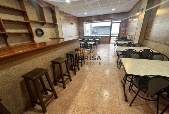 Bedrijfsruimte · Herverkoop - Torrevieja · Alicante · Spanje