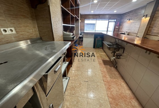 Bedrijfsruimte · Herverkoop - Torrevieja · Alicante · Spanje