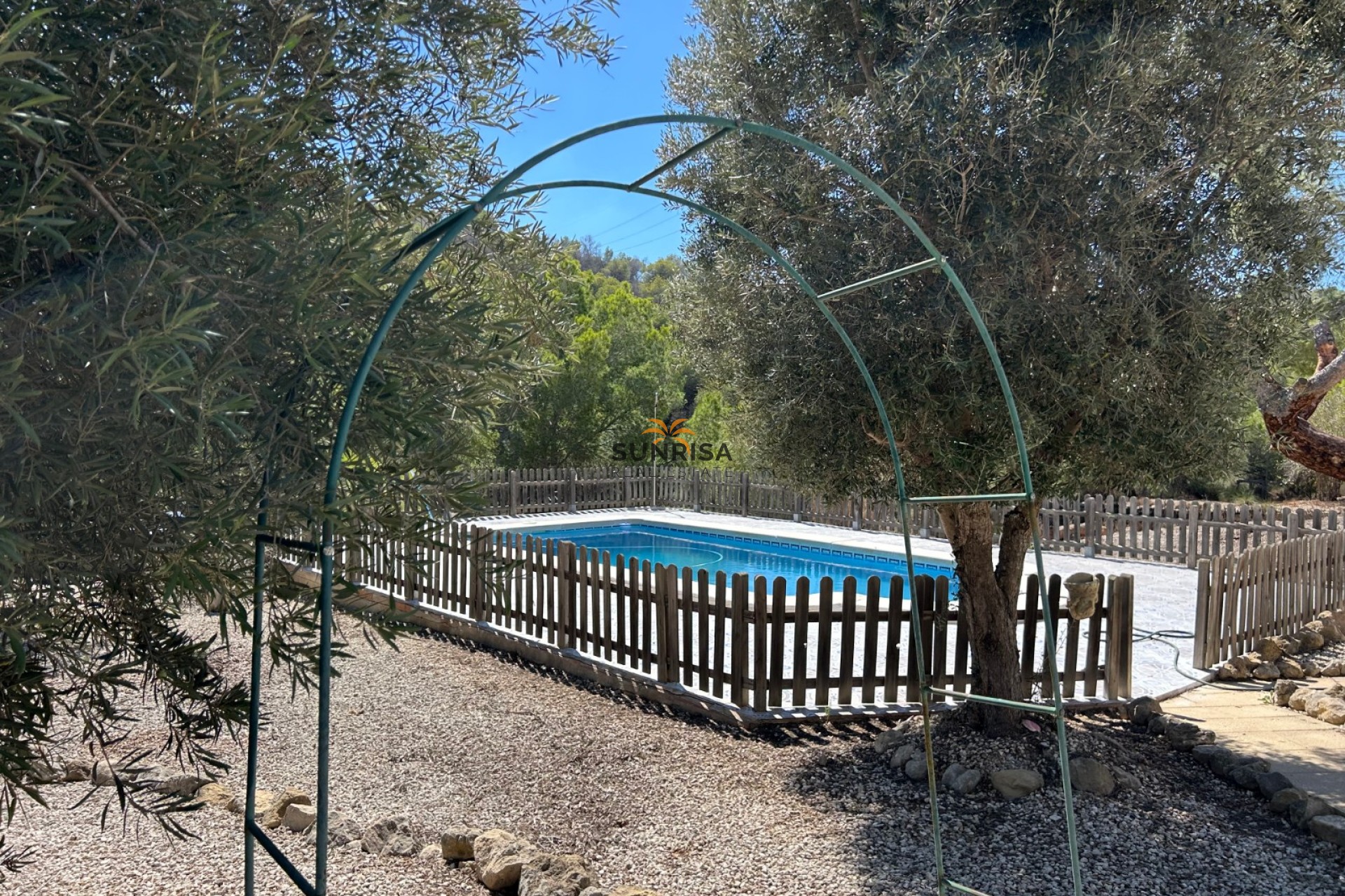 Resale - Finca - Torremendo