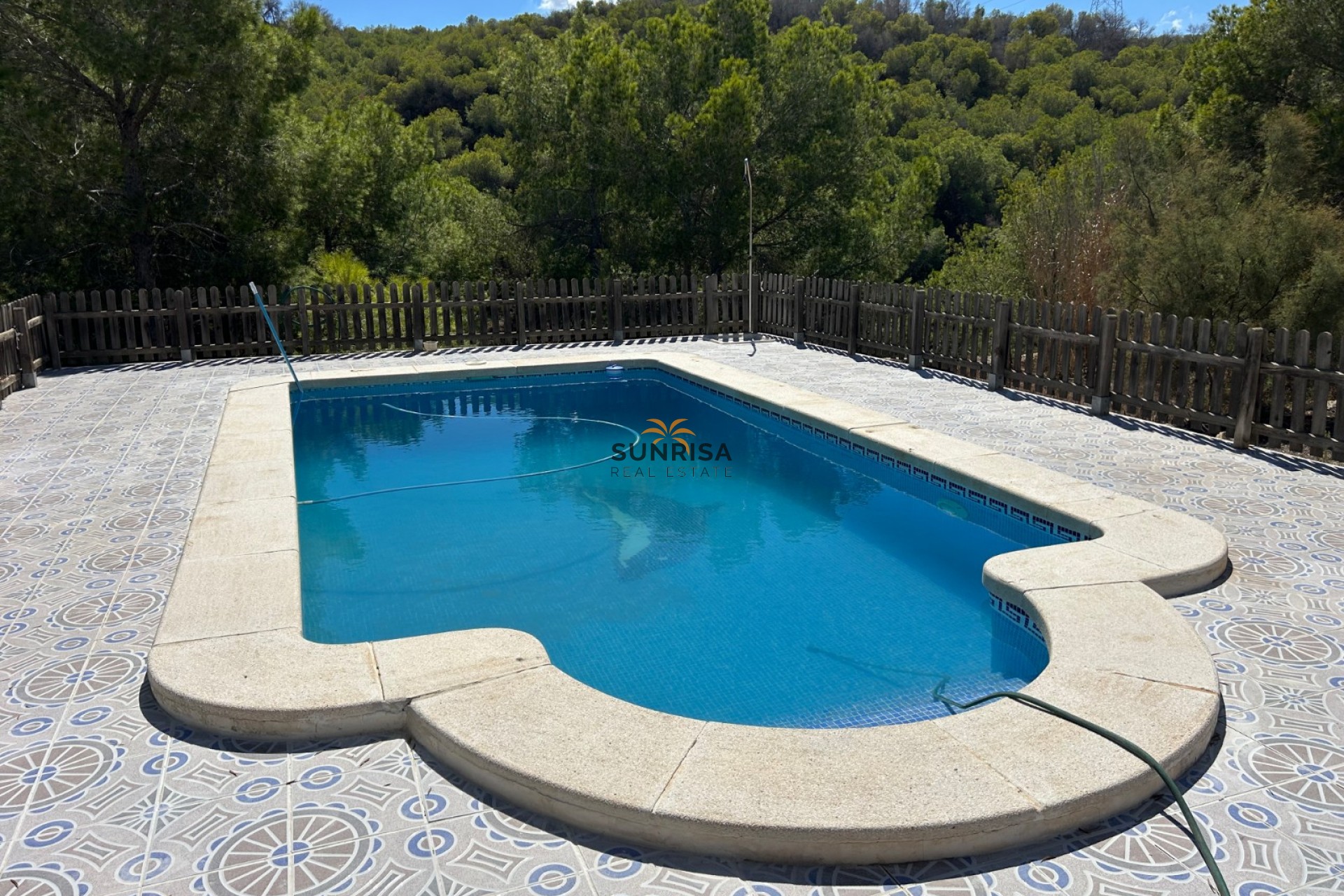 Resale - Finca - Torremendo