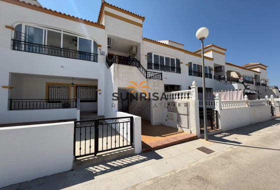 Apartamento · Reventa - Orihuela · Entre Naranjos Vistabella · Alicante · España