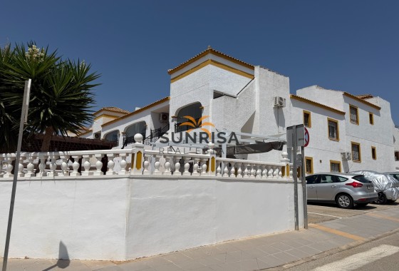 Apartamento · Reventa - Orihuela · Entre Naranjos Vistabella · Alicante · España