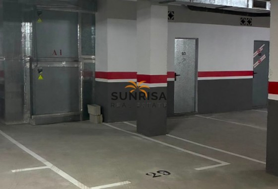 Garage · Herverkoop - Algorfa · Alicante · Spanje