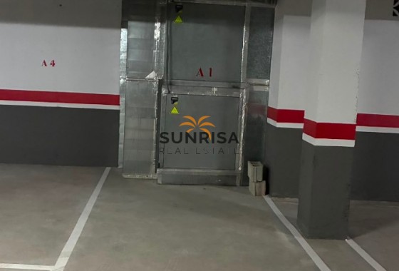 Garage · Herverkoop - Algorfa · Alicante · Spanje