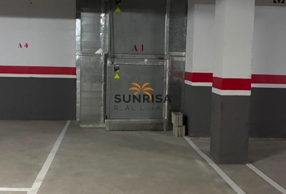 Garage · Herverkoop - Algorfa · Alicante · Spanje