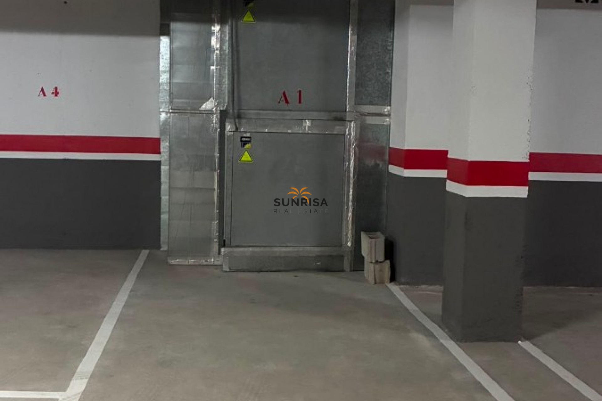 Reventa - Garaje / aparcamiento - Algorfa