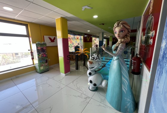 Bedrijfsruimte · Herverkoop - Torrevieja · Alicante · Spanje
