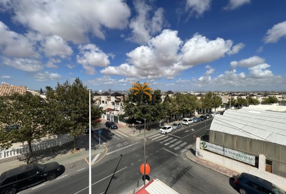 Bedrijfsruimte · Herverkoop - Torrevieja · Alicante · Spanje