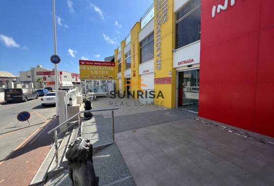 Bedrijfsruimte · Herverkoop - Torrevieja · Alicante · Spanje