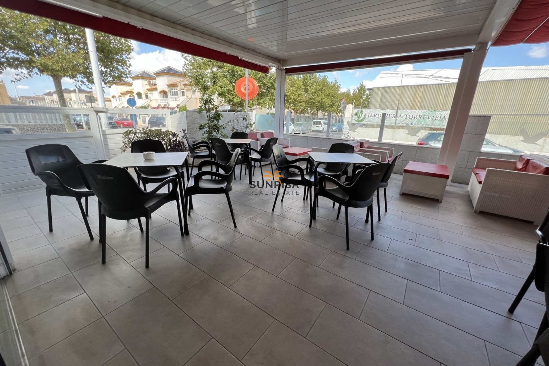 Reventa - Local comercial - Torrevieja