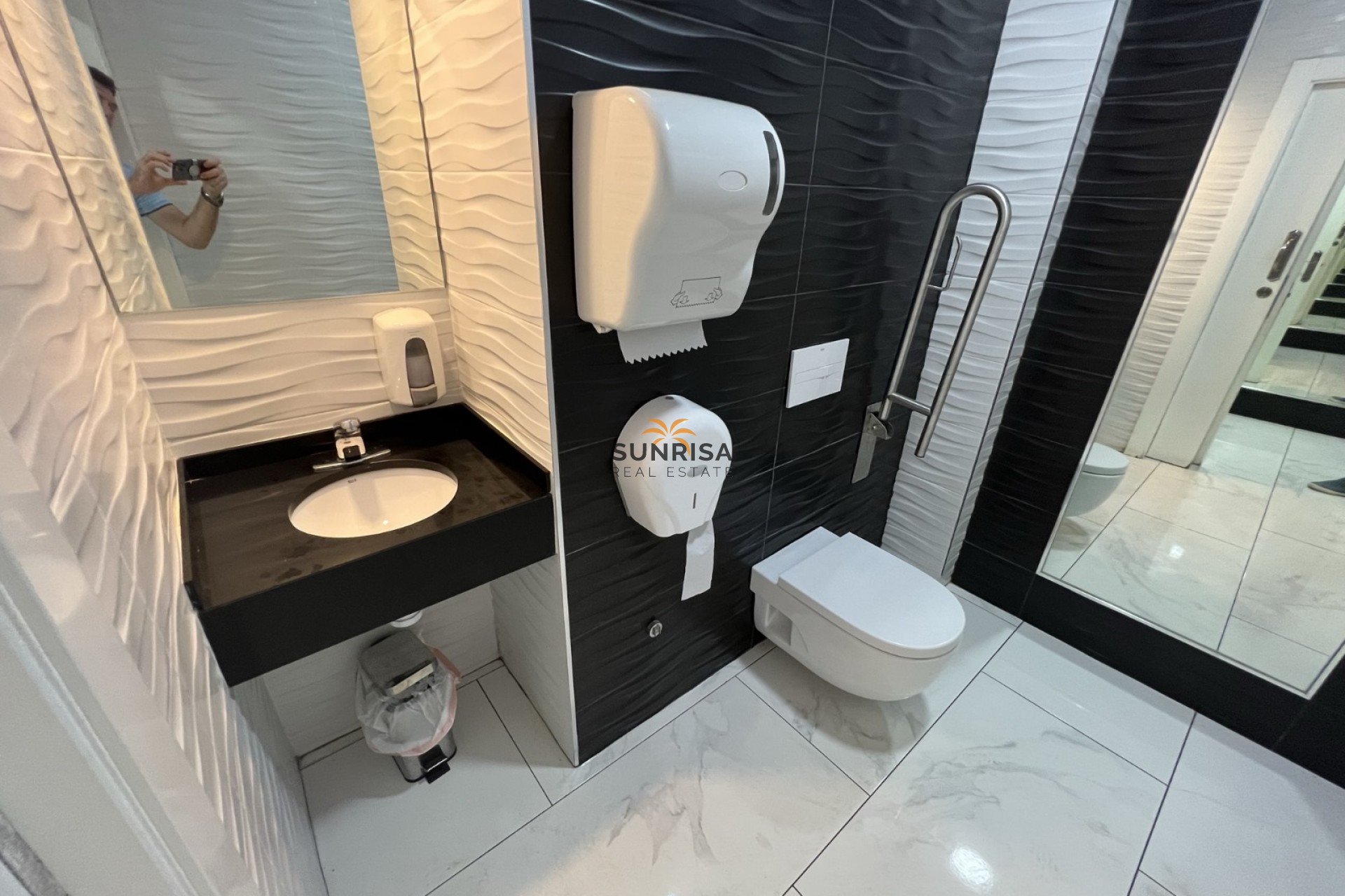 Reventa - Local comercial - Torrevieja