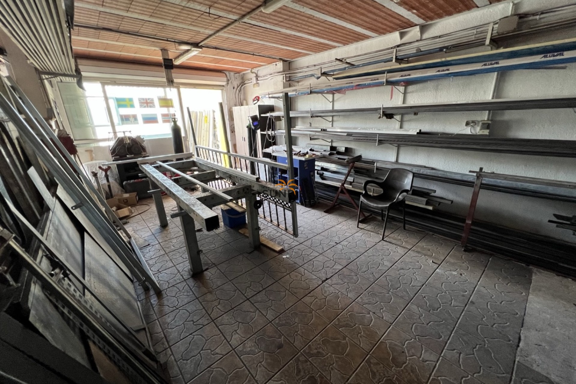 Reventa - Local comercial - Torrevieja