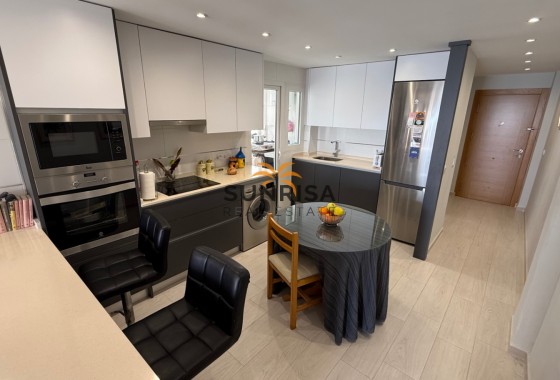 Apartamento · Reventa - Torrevieja · Alicante · España