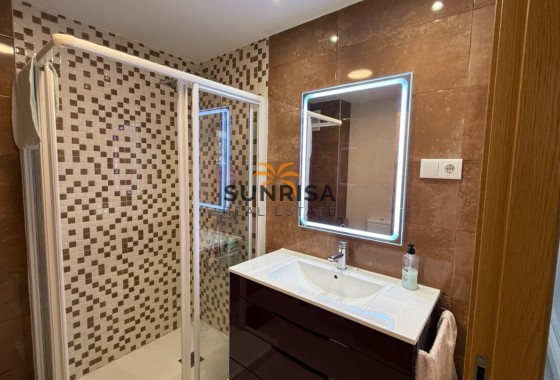 Apartamento · Reventa - Torrevieja · Alicante · España
