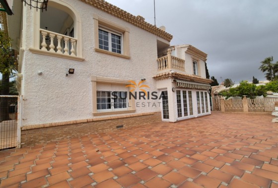 Villa · Herverkoop - Orihuela Costa · La Zenia · Alicante · Spanje