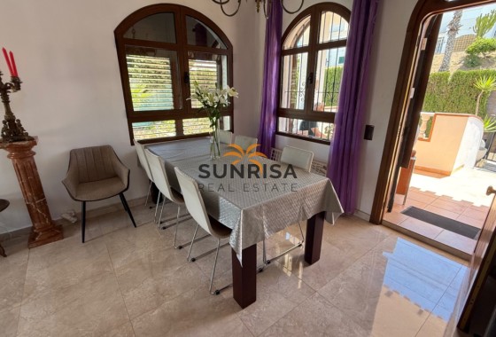 Villa · Reventa - Orihuela Costa · La Zenia · Alicante · España