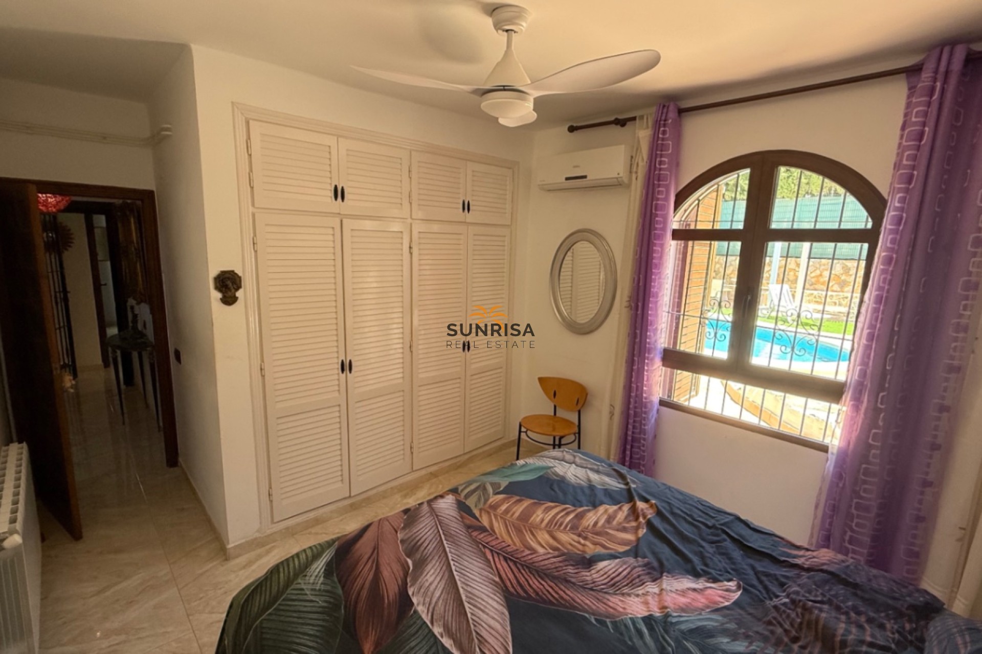 Resale - Villa - Orihuela Costa